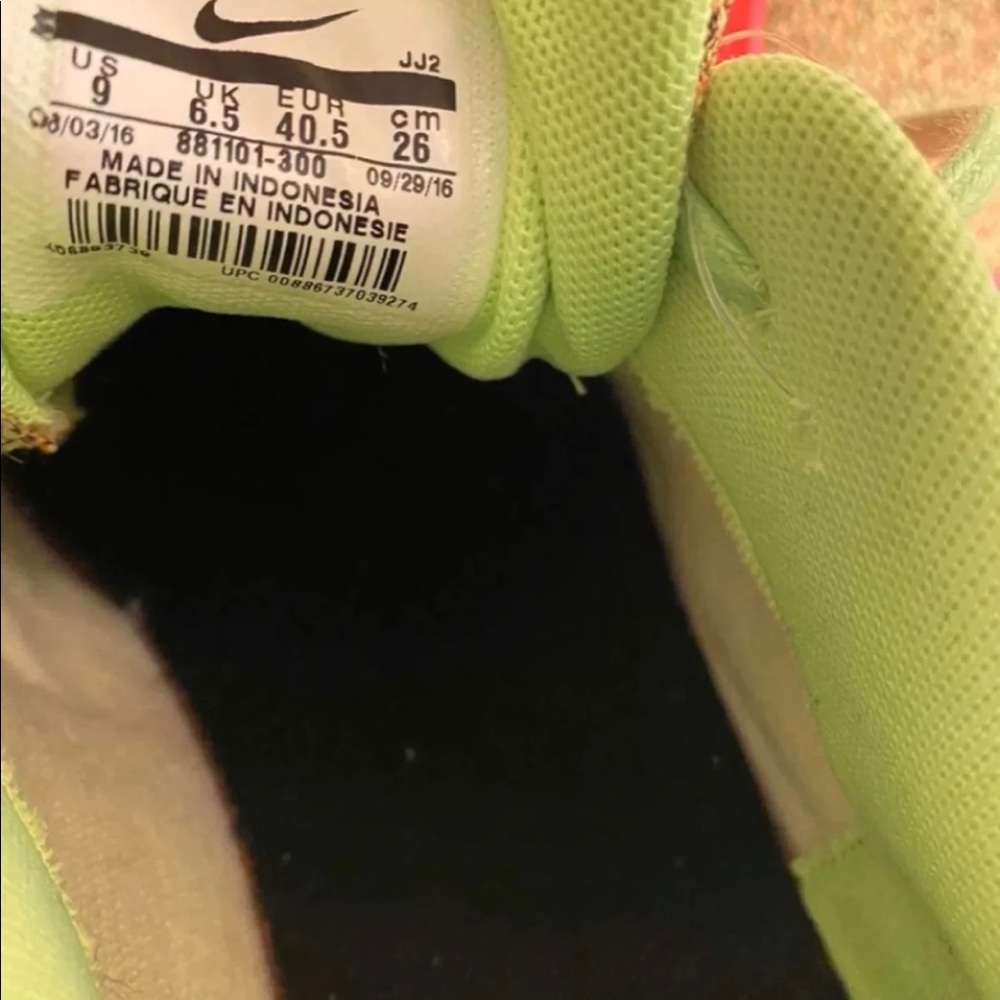 Sold❌❌❌New Nike air Max ghost green punch pink - Picture 5 of 5